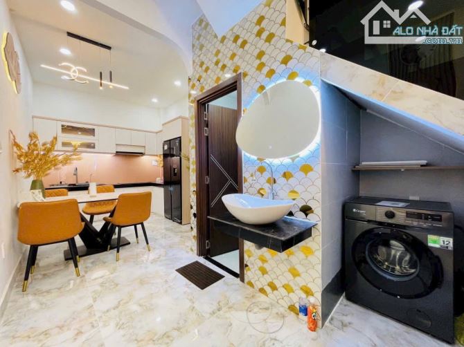 🏠 Nhà Sát Mặt tiền Nguyễn Du, P.7, 42m2, 6.250 Tỷ TL - 2