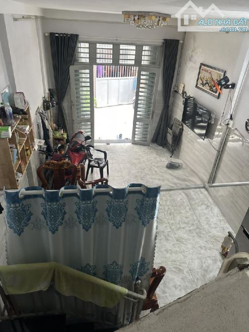 🏘 LẠC LONG QUÂN, P10, Tân Bình ➖ DT 32M²_ 3.7x8.7_ 2 lầu 💰 Giá 3.7 tỷ TL  👉 - 3