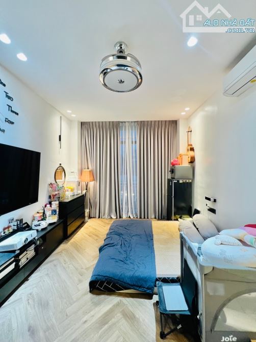 🏡 MẶT TIỀN ĐẶNG VĂN NGỮ - 4 TẦNG KINH DOANH CỰC ĐỈNH - 5