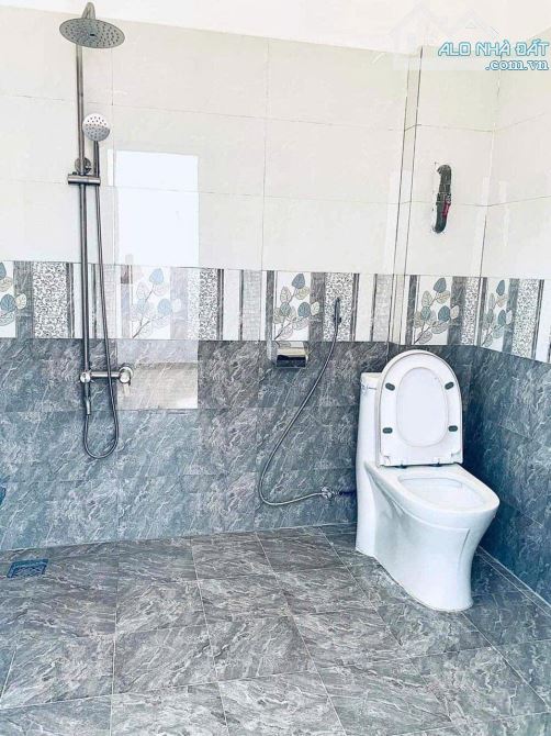 Nhà Mặt Tiền Đường Nơ Trang Gưh (102m2) Trung Tâm Phố , Đối diện Trường Học | Chỉ 3 Tỷ xxx - 8