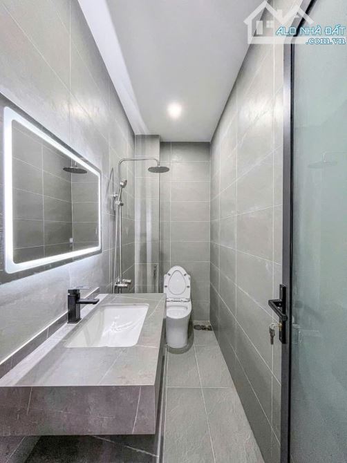CHỈ 6,5 TỶ SỞ HỮU NGAY NHÀ ĐẸP NHƯ KHÁCH SẠN - 120m² ngang 7m - 4 TẦNG 6 PN 6 WC - 9