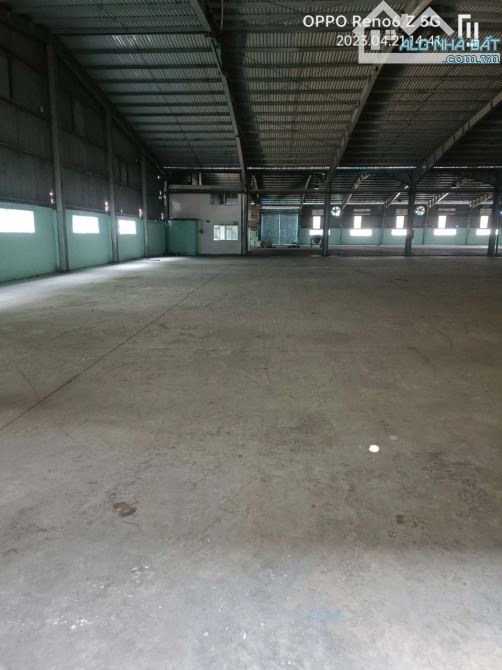 Cho thuê kho xưởng KCN Tân Đức, Long An kv: 10.000m2,nhà xưởng:7.100m2