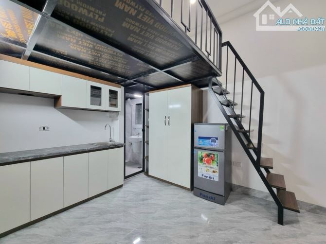 TOÀ CCMN TRUNG KÍNH 6T*60M2 THANG MÁY *18.P PHÒNG 👉 DÒNG TIỀN 80TRIỆU/THÁNG - 1