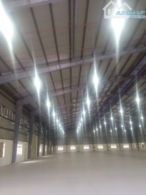 Cho thuê kho xưởng giá rẻ 10.000m2 (xd:7000) KCN Tân Đức. Có PCCC, trạm hạ thế 1000kva. - 1