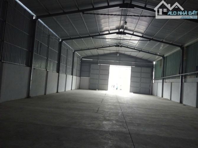 Cho thuê 400m2 xưởng gần chợ Lái Thiêu gần Quốc Lộ 14 sát gần kcn Vsip 1 Thuận tiện đi sài - 1