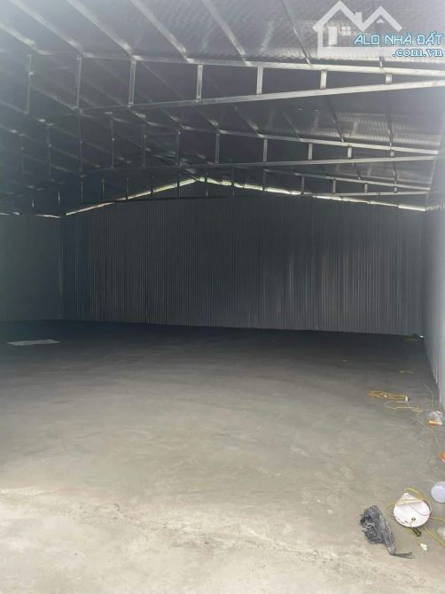 Cho thuê 300m2 kv thanh trì hà nội giá 80k/m2 - 2