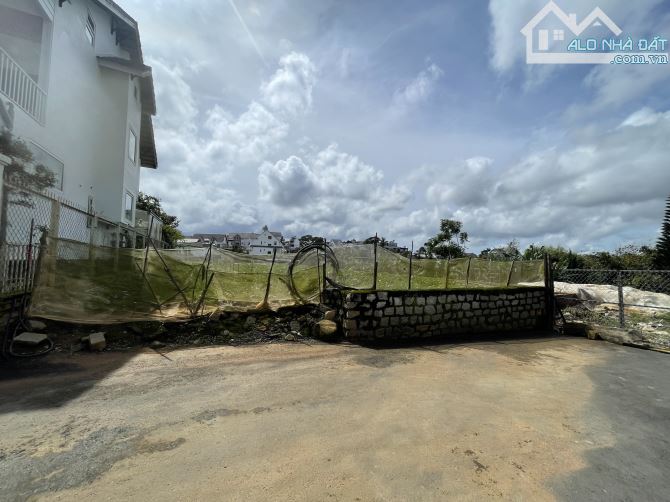 Bán lô đất 270m2 thổ cư phường 8, đường nhựa bằng phẳng, view không bị che chắn - 2