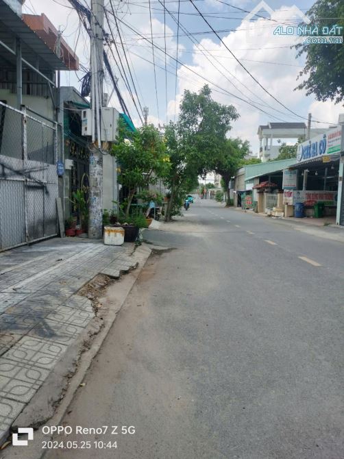 Đất MT Thạnh Lộc 41, DT: 11*20. Ngay cầu sáu thế sát TL29, giá: 9 tỷ - 3