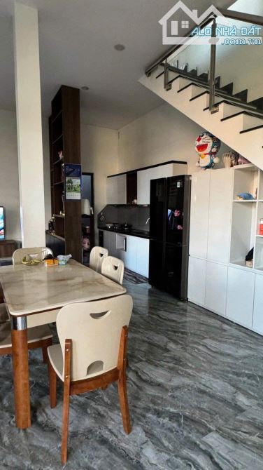 Nhà 3 tầng mặt tiền Nguyễn Minh Vỹ - Phạm Văn Đồng  khu vực Vỹ Dạ Huế - 3