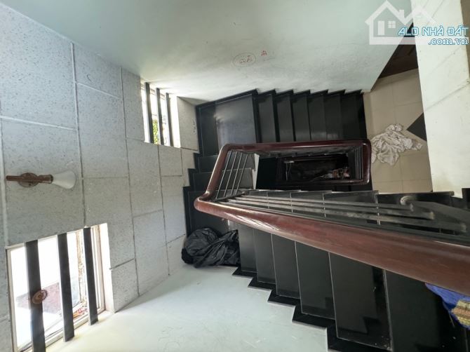 Bán nhà Hồ Học Lãm An Lạc Bình Tân. DT 152m, 10 x15,5 , 3 tầng. Giá 5,3 tỷ   + - 3