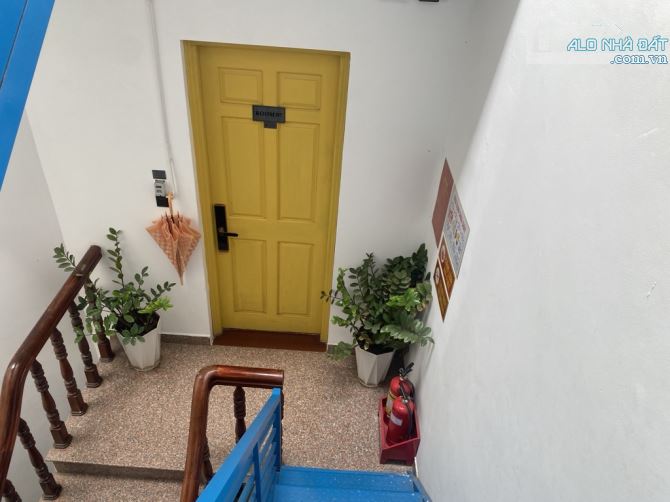 NGAY SÂN BAY, CHDV HỒNG HÀ, TÂN BÌNH, 95M2 DÒNG TIỀN 60TR MỖI THÁNG. GIẢM 350TR CHỈ CÒN 26 - 6