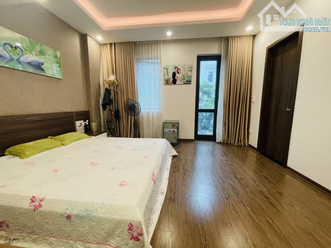 LK LUXURY HĐ - THANG MÁY - VỈA HÈ Ô TÔ TRÁNH - KINH DOANH - VP 75M X 5T X MT 7M X 17.3 TỶ