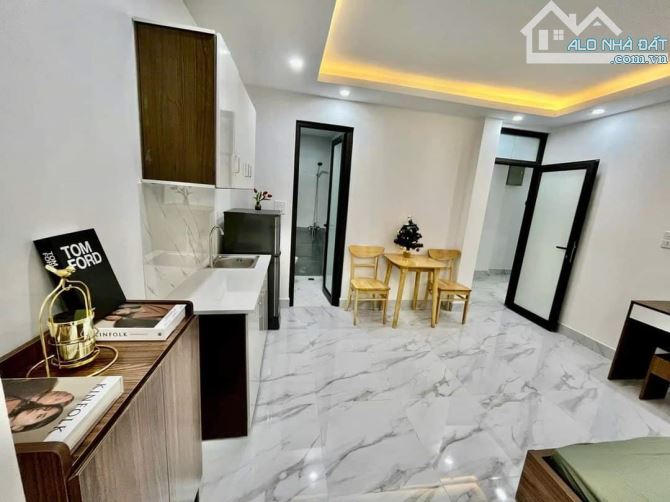 BÁN CCMN HỒ BA MẪU ĐỐNG ĐA 29 PHÒNG DÒNG TIỀN ~2 TỶ/NĂM ~ 9%
