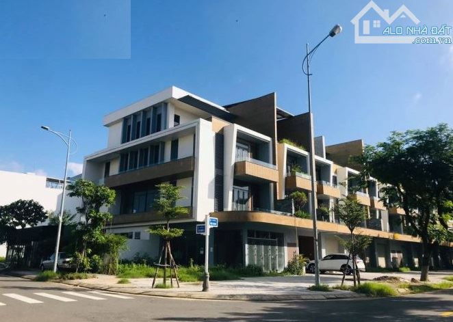 Bán cặp Shophouse liền kề Halla Jade Residences - Nại Nam, Hải Châu, đang cho thuê 72tr/th