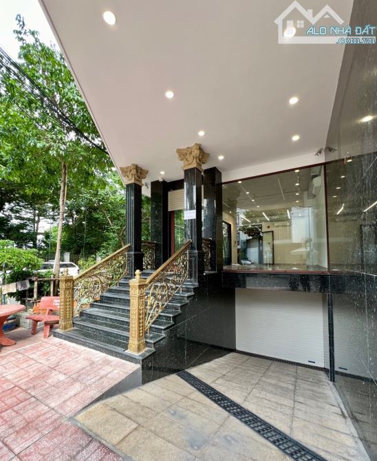 Cho thuê văn phòng 200m2 góc 2 mặt tiền KĐT An Phú ,Quận_2 - 1