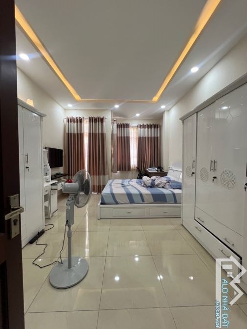 SIÊU PHẨM -QUẬN TÂN BÌNH- BA VÂN-40M2-VÀI BƯỚC RA PHỐ - HẺM THÔNG - 1