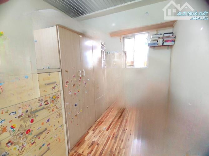 NHÀ NHỎ ĐỦ CÔNG NĂNG -  P.TÂN QUÝ - TÂN PHÚ - 24M2 - 2 TẦNG - 2 PN - SHR - 2.x TỶ. - 1