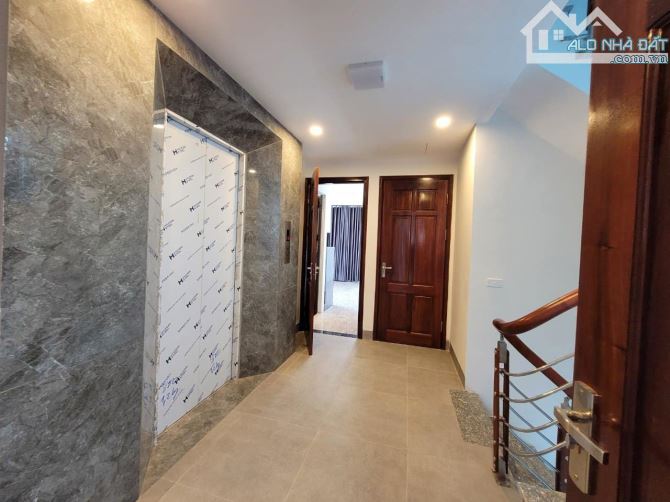 Bán Nhà Chung Cư MiNi Phương Canh - Nam Từ Liêm, 100m2*7Tầng, Ôtô vào nhà có thang máy. - 12