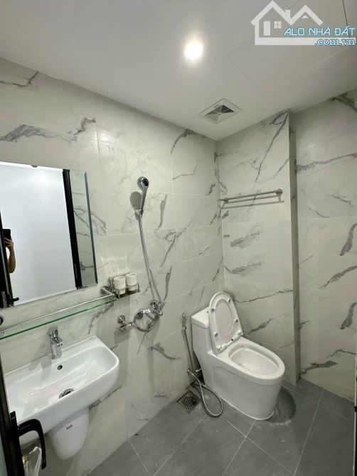 Cho Thuê CCMN Ngõ 1194 Đường Láng 50m2 2N1K 2WC Full Nội Thất Thang Máy Cửa Sổ Gần Chợ - 2