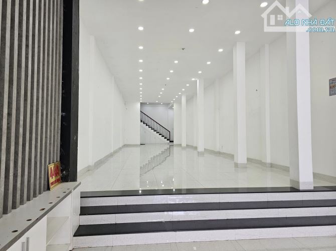 NHÀ MẶT TIỀN PHAN CHU TRINH 1 TRỆT 1 LẦU 300M2 SÀN VỊ TRÍ ĐẸP MỚI TINH - 30 TRIỆU/THANG - 2