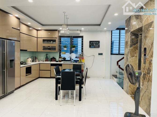 LK LUXURY HĐ - THANG MÁY - VỈA HÈ Ô TÔ TRÁNH - KINH DOANH - VP 75M X 5T X MT 7M X 17.3 TỶ - 4