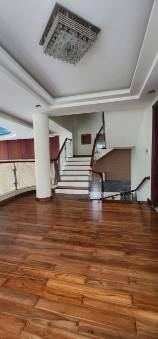 Cho thuê Biệt Thự Phú Mỹ, đường Hoàng Quốc Việt, quận 7, 5bed, 44tr, LH Phí Thanh - 4