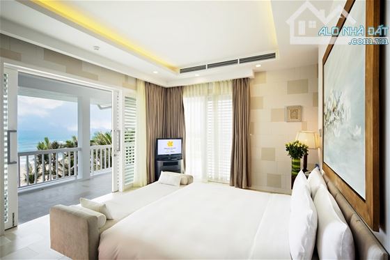 Hiếm bán gấp căn biệt thự biển Villa Premier 2 mặt tiền có lối ra biển - 300m2 -giá tốt - 6