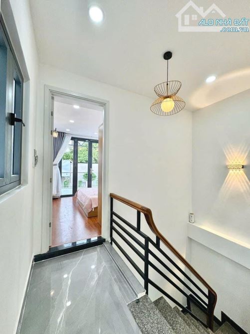 Nhà đẹp 1 trệt 2 lầu 52m2 ngay Đường số 18, Thủ Đức. 2 Tỷ 090. Sổ Riêng, hẻm 5m - 7