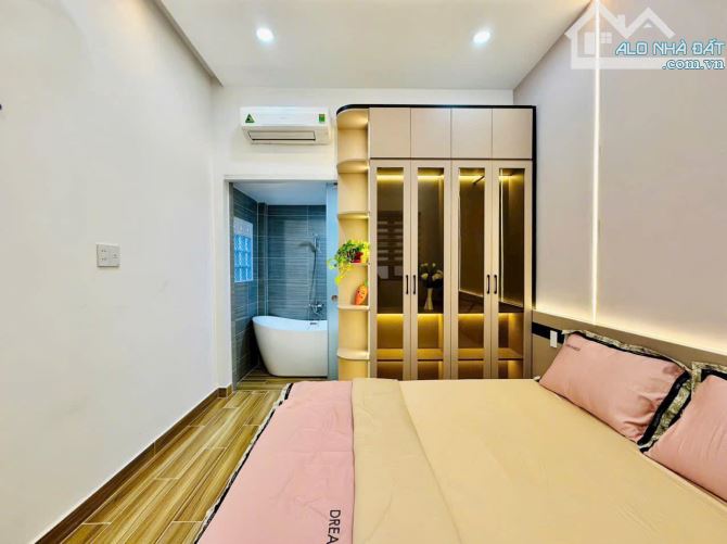 Bán nhà đang cho thuê 15tr/ tháng ngay Thích Quảng Đức, Phú Nhuận- 56m2- 2Tỷ 659- SHR - 7