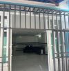 kẹt quá bán lỗ nặng 850triệu/75m2 ngay giồng lớn vào