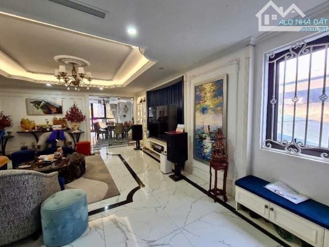 TÒA NHÀ VP 8 TẦNG 88M2 PHỐ GIẢNG VÕ -Ô TÔ TRÁNH -DÒNG TIỀN 100 TRIỆU/THÁNG
