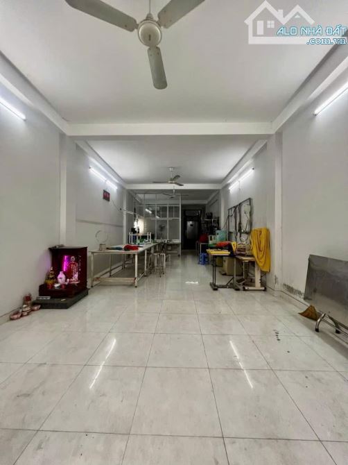 KO CÓ CĂN THỨ 2 CÙNG CÙNG TẦM GIÁ-BÁN NHÀ 4,1×22-3TẦNG-HẺM 8M ĐƯỜNG SỐ 5 BHH BÌNH TÂN 5.5