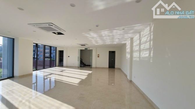 PENTHOUSE NHÀ PHỐ YẾT KIÊU - MẶT TIỀN 6M x 98m2 x 6T= 35 TỶ