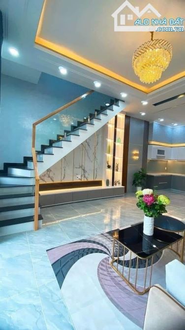 Bán gấp nhà Nguyễn Trãi, p3 , quận 5. Dt 49,5m2. SHR, pháp lí chuẩn - 1