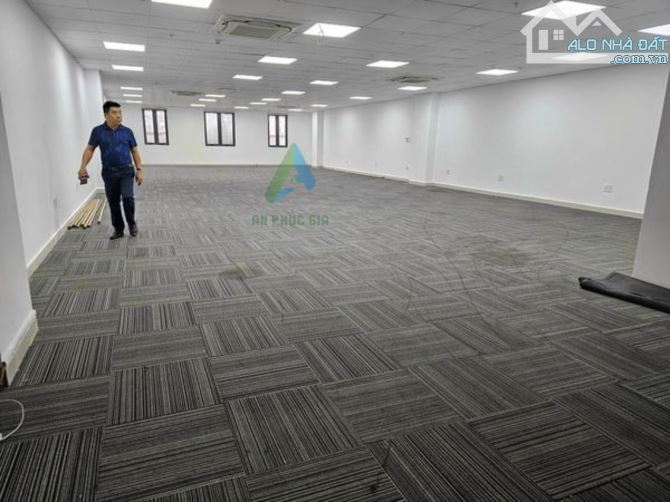 CHO THUÊ NHÀ NGUYÊN CĂN MẶT TIỀN ĐƯỜNG LÊ THANH NGHỊ - 204,7 M² - 9 PN - GIÁ 135 TRIỆU - 1