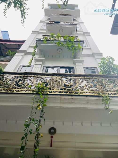 Bán nhà Phú diễn 70m2 , 7 tầng thang máy otoo đỗ cửa, full nội thất - 1