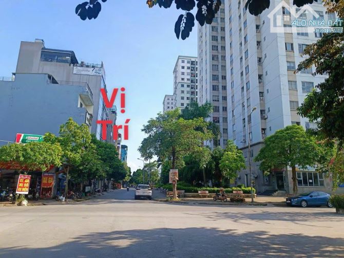 Bán đất ĐG Mậu Lương, đối diện sảnh chung cư, vị trí siêu kinh doanh, 68m2 mt 5m, 15 tỷ - 1