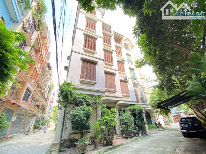 BÁN GẤP PHÂN LÔ TRẦN QUỐC HOÀN - Ô TÔ TRÁNH - KINH DOANH - NGÕ THÔNG - 80M² - 19.97 TỶ - 1