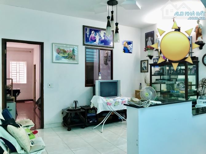 Nhà mặt tiền P. Bình Trưng Tây Quận 2, 123m2 4 tầng giá chỉ 14 tỷ. - 1