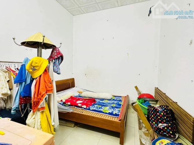 🏡 NHÀ MẶT TIỀN CHỈ HƠN 2 TỶ - VỊ TRÍ ĐẸP, GIAO THÔNG THUẬN TIỆN - 1