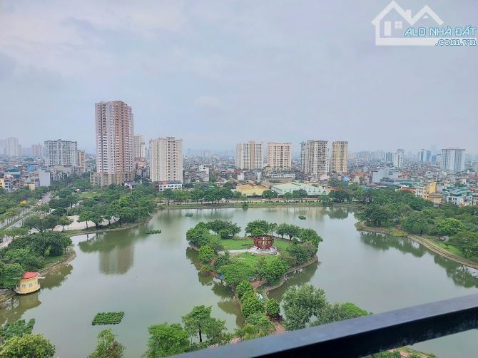 CĂN HỘ CHUNG CƯ 55M 2 PHÒNG NGỦ VIEW HỒ CÓ CHỖ GỬI OTO RẺ HIẾM NGON - 1