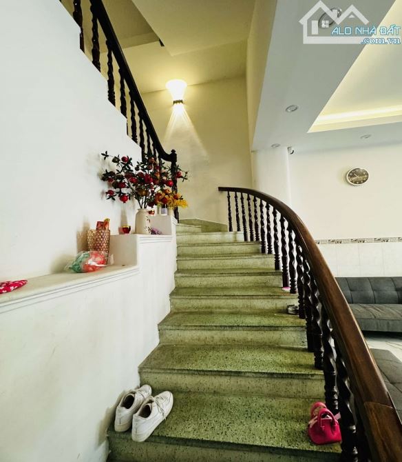 Bán nhà HXH Nguyễn Trãi, Nguyễn Cư Trinh, Q1, 60m2, 4 tầng, 4 PN, ngang 4.5m - 1