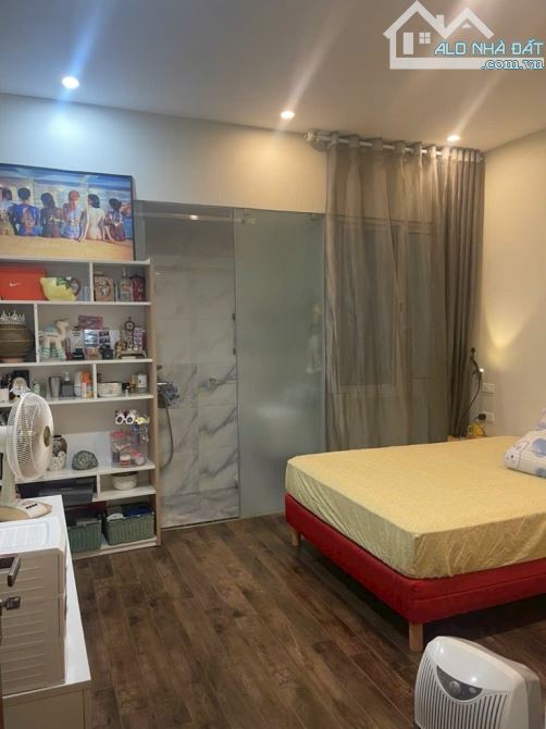 (GẤP) Bán nhà PHÂN LÔ ngõ 61 phố LẠC TRUNG, Ô TÔ TRÁNH, 70m2 x 4 tầng, MT rộng, 20 tỷ - 2