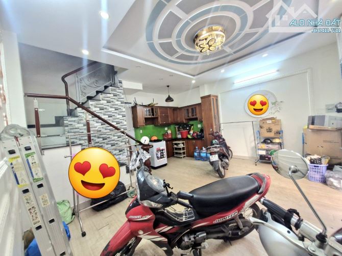 Nhà HXH Nguyễn Tri Phương Q10 CN 32m2 3 tầng nhỉnh 6T TL - 2