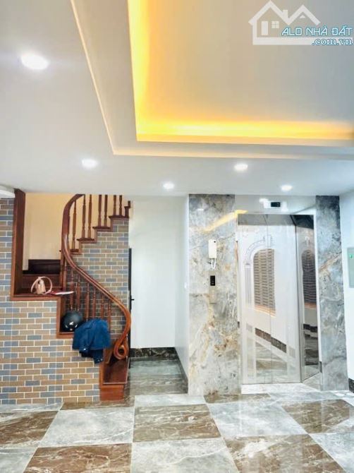 NHÀ ĐẸP LẠC LONG QUÂN, TÂY HỒ, 70M x 8T THANG MÁY, GARA Ô TÔ, NỘI THẤT XỊN, CHỈ 20.5 TỶ - 2