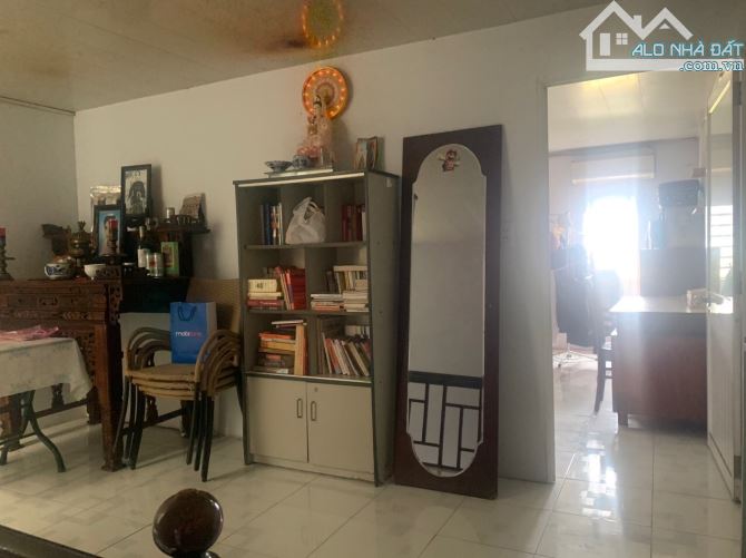 Cực hiếm! Hẻm Vip Hoàng Văn Thụ-TB, ngang 4.5, 79m2, gần MT, vào ở ngay, KD đa ngành - 2