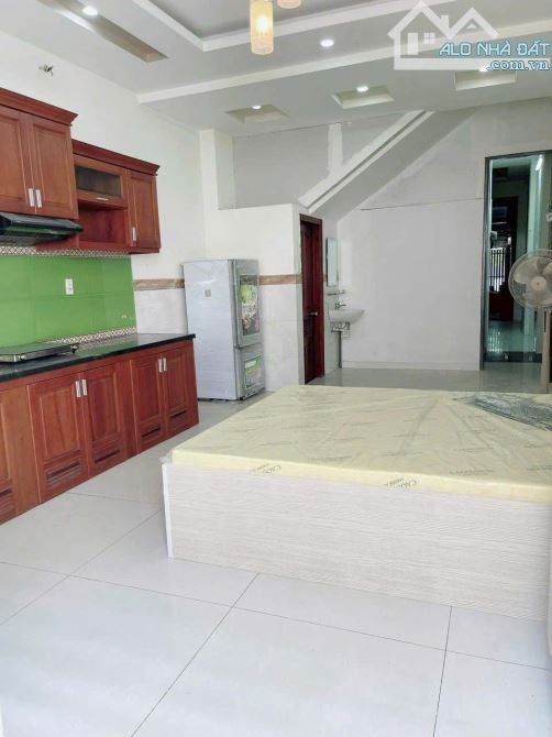 Bán nhà 3 lầu mặt đường số 27 nối dài DT4X29 Gía 9,7 tỷ TL đct 45tr/tháng P.6 Gò vấp - 3