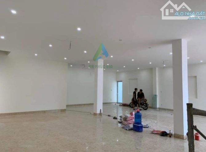 CHO THUÊ NHÀ NGUYÊN CĂN MẶT TIỀN 2 TẦNG TRẦN ĐẠI NGHĨA - 375 M² - 3 PN - GIÁ 35 TRIỆU - 3