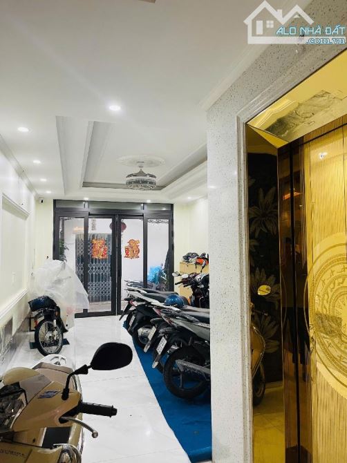 Bán nhà Phú diễn 70m2 , 7 tầng thang máy otoo đỗ cửa, full nội thất - 3