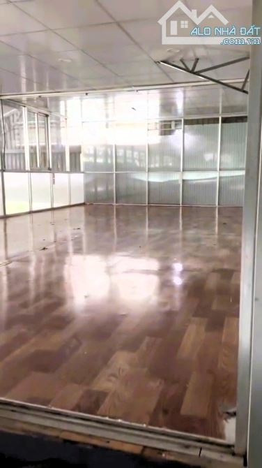 Cho thuê nhà làm văn phòng, kho, xưởng 170m2 mặt tiền đường Lê Văn Chí Linh Trung - 3